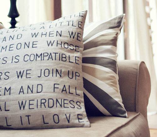 stencil_throw_pillow2