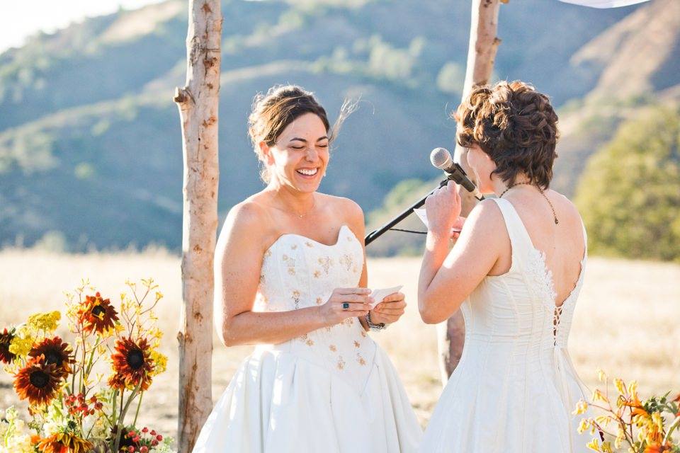 tracey-tracys-calimonia-farmhouse-lesbian-wedding_0011