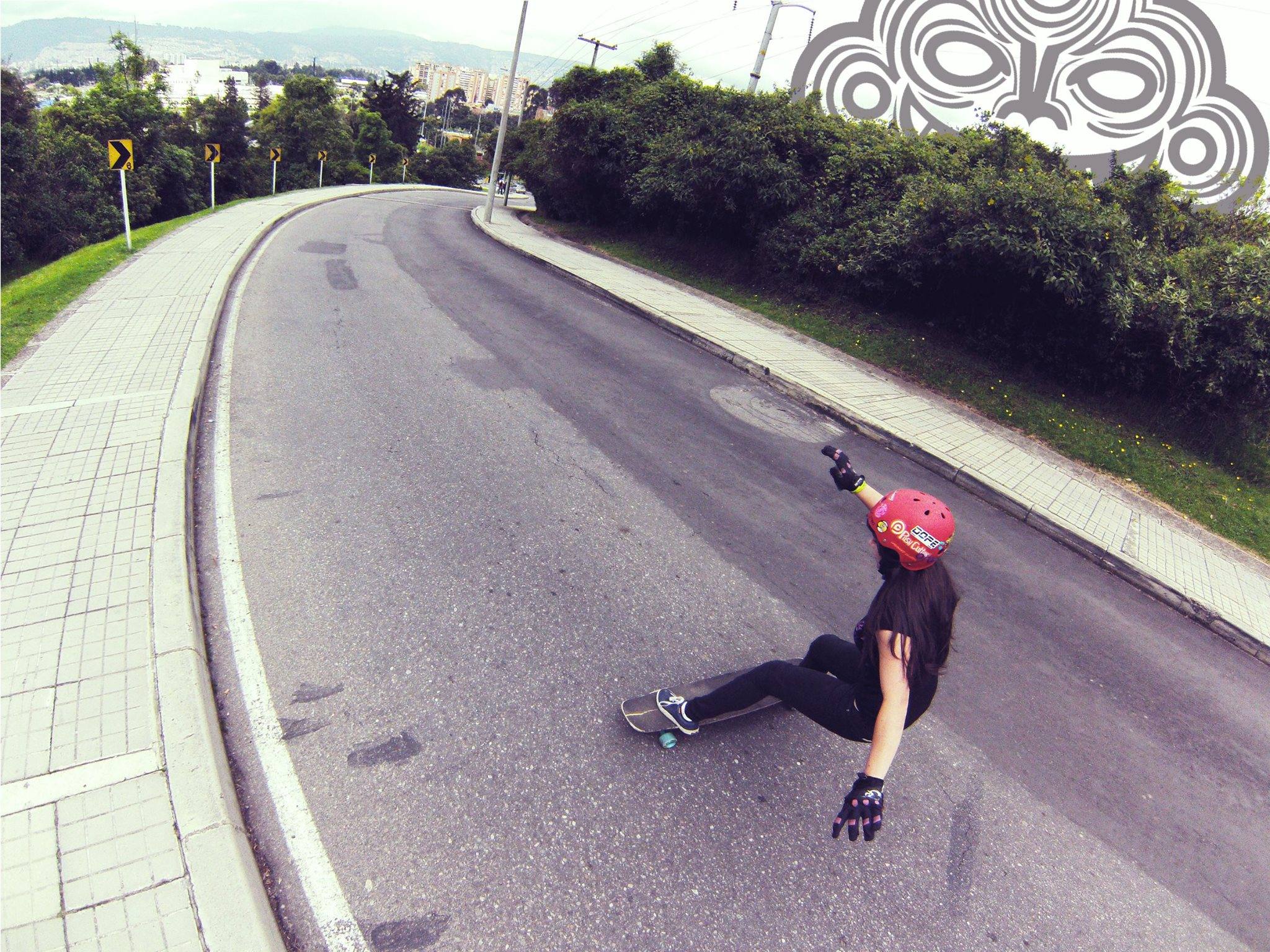 859289_391896344282440_8756892668211176658_o