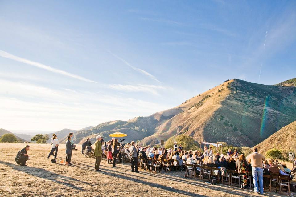 tracey-tracys-calimonia-farmhouse-lesbian-wedding_0013